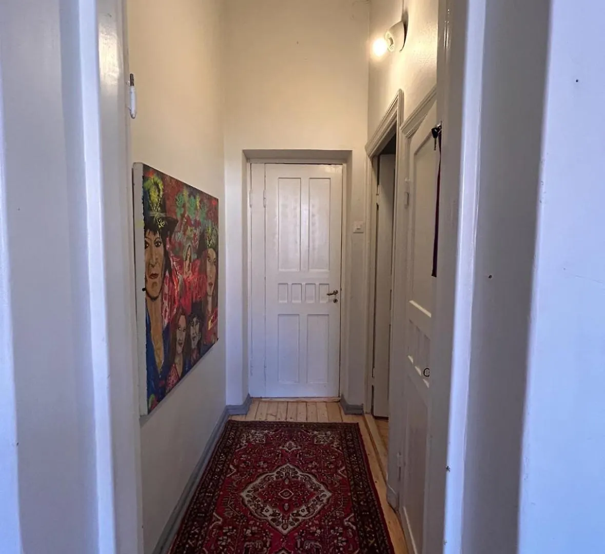 Art Gallery Room With Own Entrance At The Centre Of Helsinki Homestay szállás