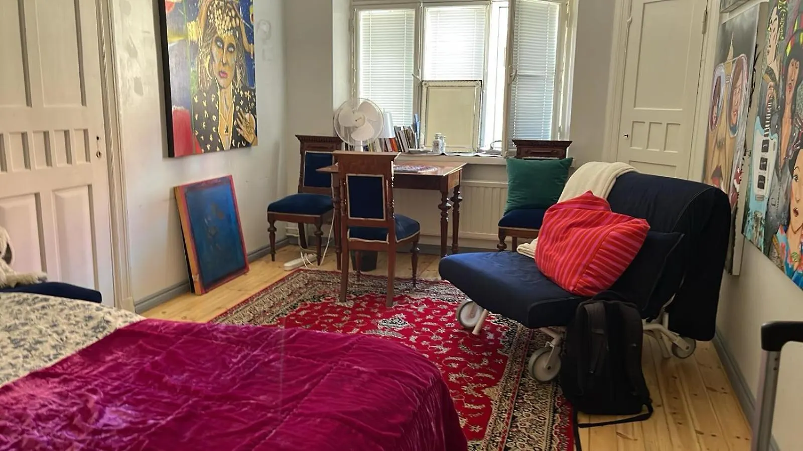 Art Gallery Room With Own Entrance At The Centre Of Helsinki